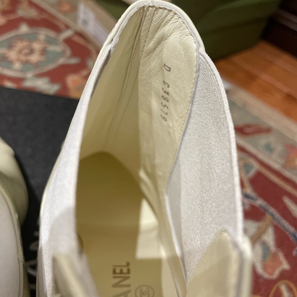 ❌SOLD OUT❌Chanel Cream Booties size 39 - Picture 6 of 11